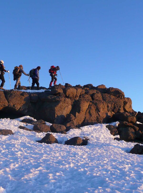 kilimanajaro climber machame route