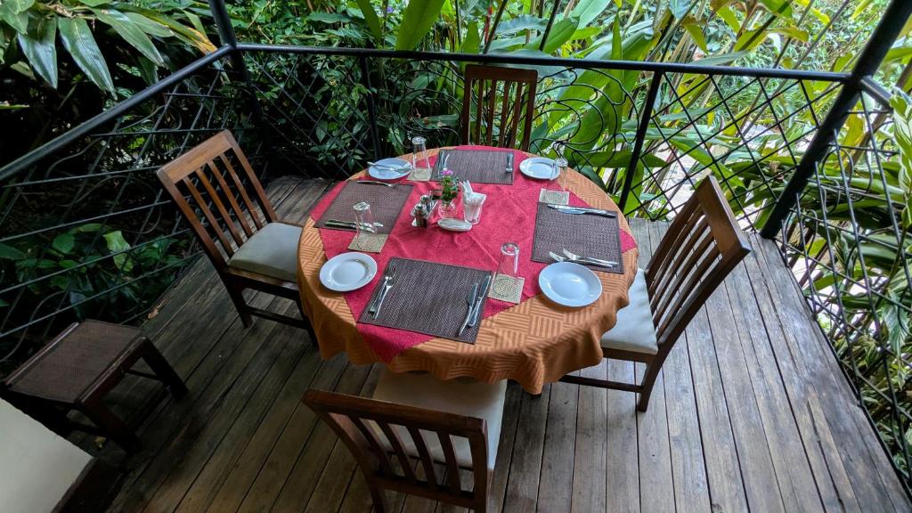 Udzungwa lodge dining area