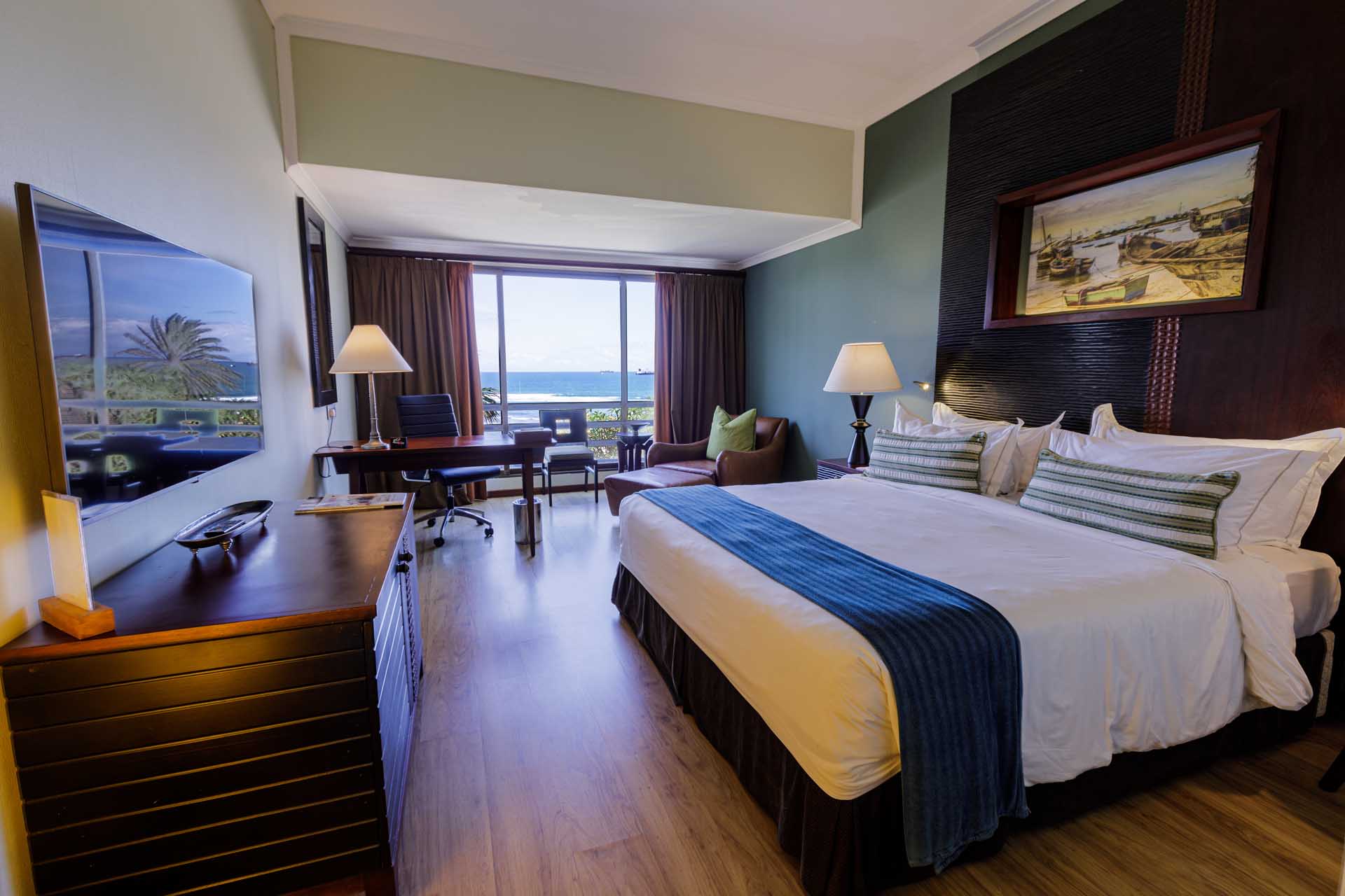 Sea Cliff Hotel room